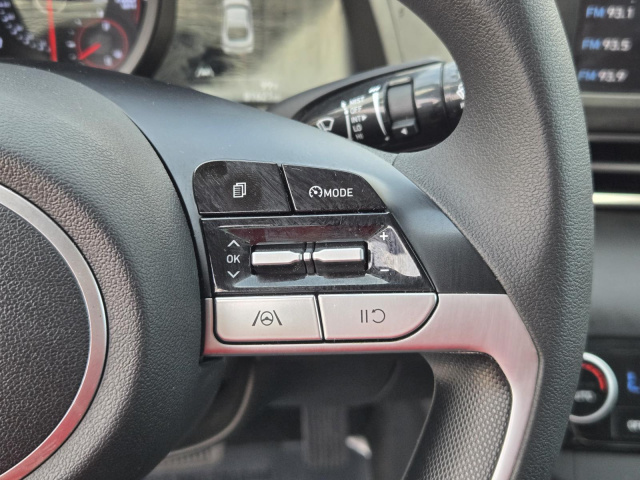 Used 2022 Hyundai Elantra SEL IVT  in ,  16