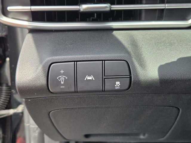 Used 2022 Hyundai Elantra SEL IVT  in ,  17