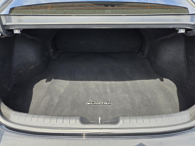 Used 2022 Hyundai Elantra SEL IVT  in ,  25