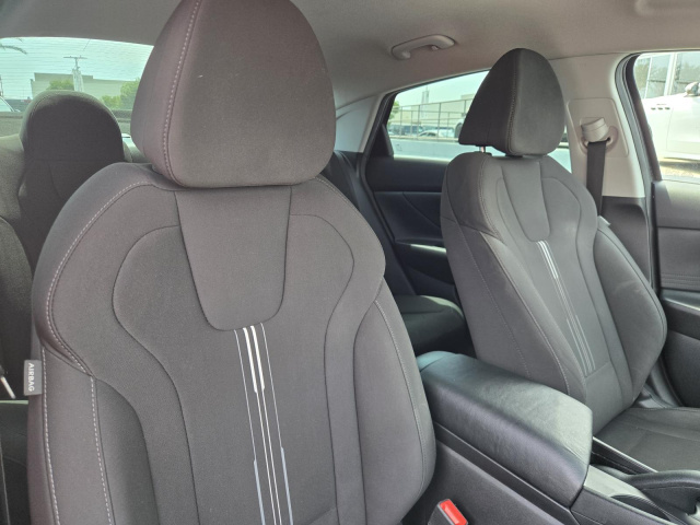 Used 2022 Hyundai Elantra SEL IVT  in ,  30