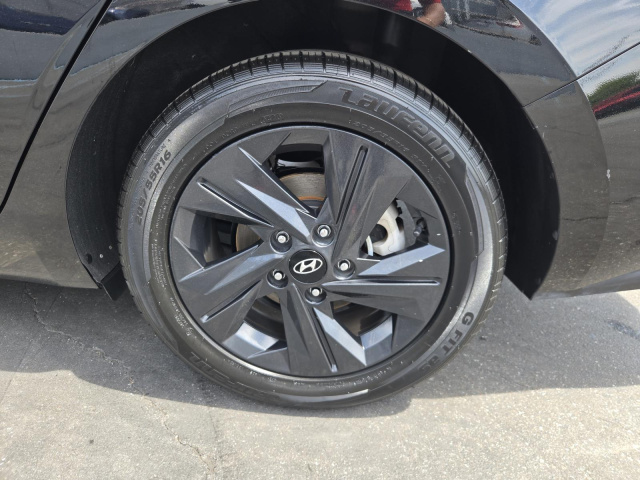 Used 2022 Hyundai Elantra SEL IVT  in ,  32