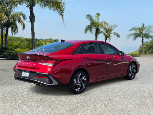 Used 2025 Hyundai Elantra SEL Sport IVT  in ,  4