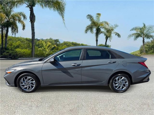 Used 2026 Hyundai Elantra Hybrid Blue Sedan  in ,  1