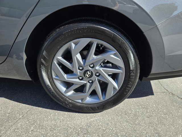 Used 2026 Hyundai Elantra Hybrid Blue Sedan  in ,  36