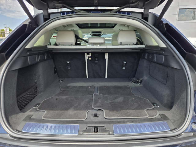 Used 2023 Land Rover Range Rover Velar P250 R-Dynamic S  in ,  26