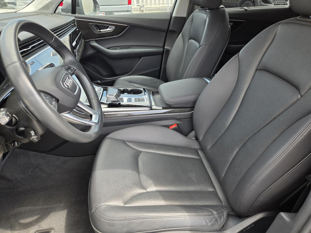 Used 2022 Audi Q7 Premium Plus 55 TFSI quattro  in ,  22