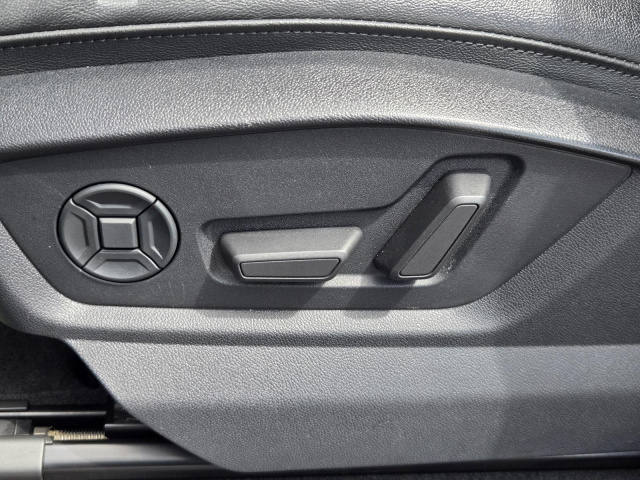 Used 2022 Audi Q7 Premium Plus 55 TFSI quattro  in ,  24