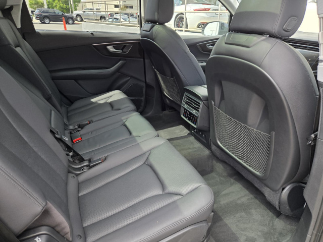 Used 2022 Audi Q7 Premium Plus 55 TFSI quattro  in ,  30