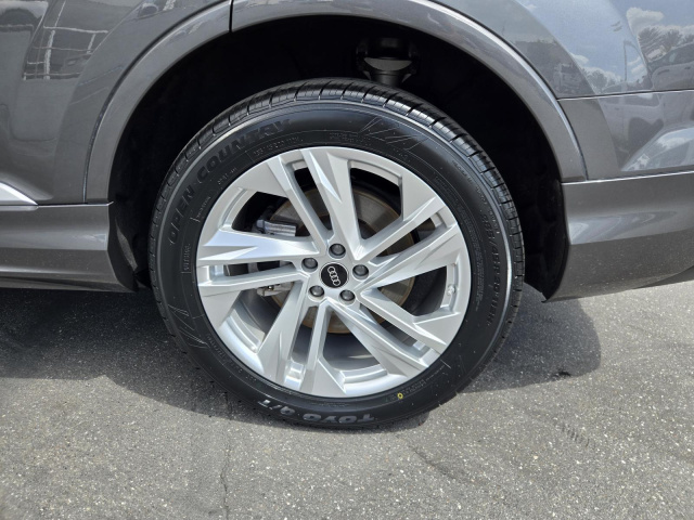 Used 2022 Audi Q7 Premium Plus 55 TFSI quattro  in ,  38