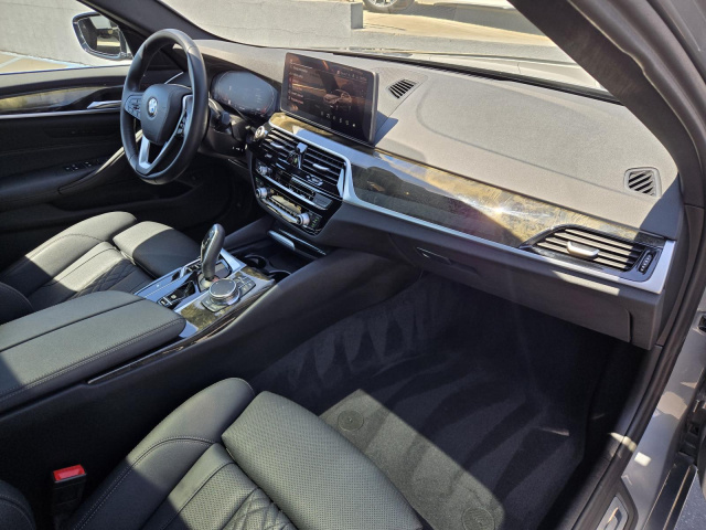 Used 2023 BMW 5 Series 530i Sedan  in ,  29