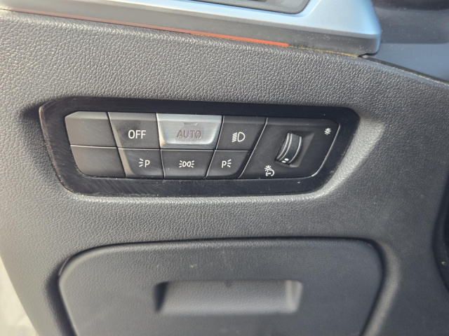 Used 2019 BMW 3 Series 330i Sedan  in ,  17
