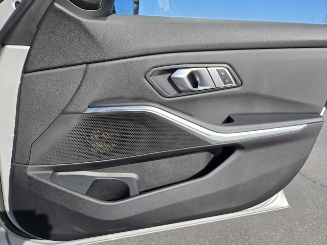 Used 2019 BMW 3 Series 330i Sedan  in ,  32