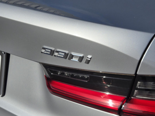 Used 2019 BMW 3 Series 330i Sedan  in ,  33