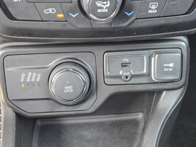 Used 2022 Jeep Renegade Latitude 4x4  in ,  14