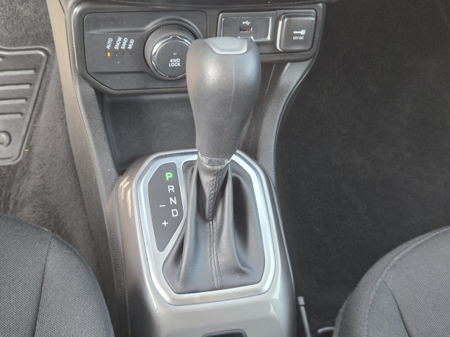 Used 2022 Jeep Renegade Latitude 4x4  in ,  15