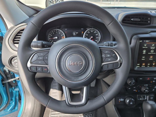 Used 2022 Jeep Renegade Latitude 4x4  in ,  18
