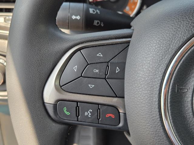 Used 2022 Jeep Renegade Latitude 4x4  in ,  19