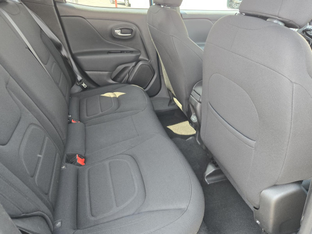 Used 2022 Jeep Renegade Latitude 4x4  in ,  31