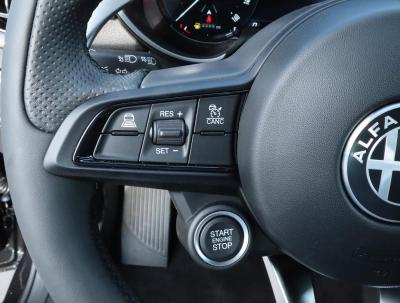 New 2025 Alfa Romeo Giulia RWD  in ,  12