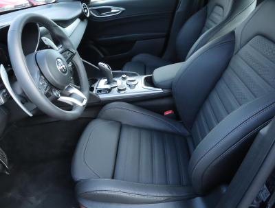 New 2025 Alfa Romeo Giulia RWD  in ,  16