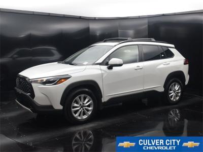 Used 2022 Toyota Corolla Cross LE in Culver City, CA 3 img