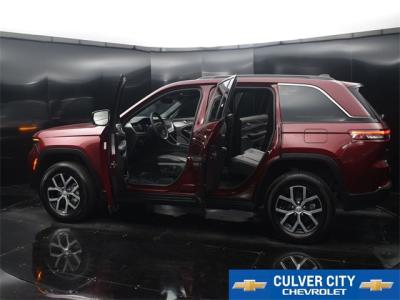 Used 2024 Jeep Grand Cherokee Limited in Culver City, CA 37 img