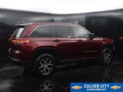 Used 2024 Jeep Grand Cherokee Limited in Culver City, CA 8 img