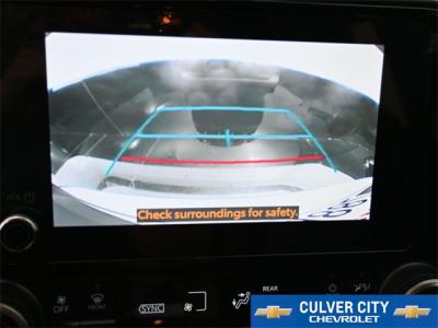 Used 2024 Toyota Highlander XLE in Culver City, CA 17 img