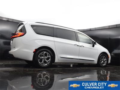 Used 2023 Chrysler Pacifica Limited in Culver City, CA 25 img