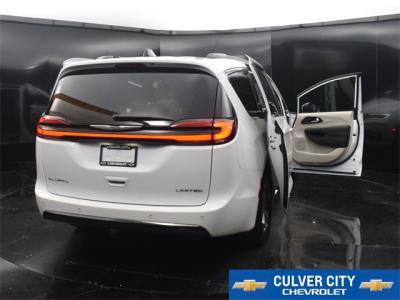 Used 2023 Chrysler Pacifica Limited in Culver City, CA 40 img