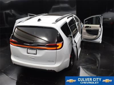 Used 2023 Chrysler Pacifica Limited in Culver City, CA 41 img