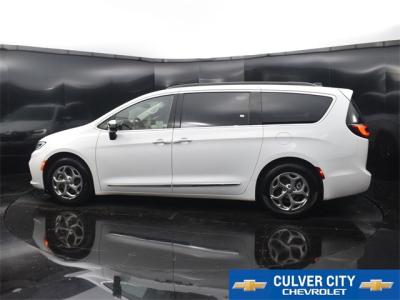 Used 2023 Chrysler Pacifica Limited in Culver City, CA 4 img