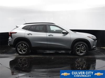 Used 2024 Chevrolet Trax LT in Culver City, CA 9 img