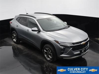Used 2024 Chevrolet Trax LT in Culver City, CA 24 img