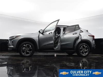 Used 2024 Chevrolet Trax LT in Culver City, CA 34 img