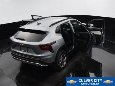 Used 2024 Chevrolet Trax LT in Culver City, CA 38 img