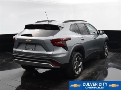 Used 2024 Chevrolet Trax LT in Culver City, CA 7 img