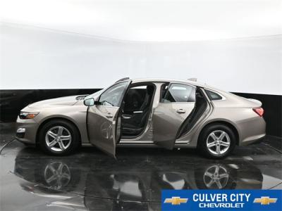 Used 2022 Chevrolet Malibu LT in Culver City, CA 37 img
