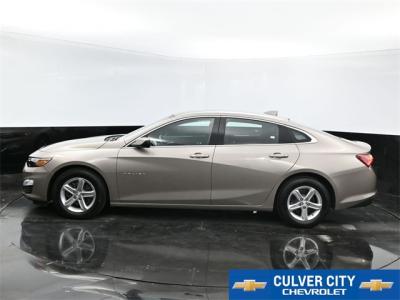 Used 2022 Chevrolet Malibu LT in Culver City, CA 4 img