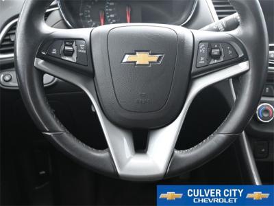 Used 2022 Chevrolet Trax LT in Culver City, CA 10 img