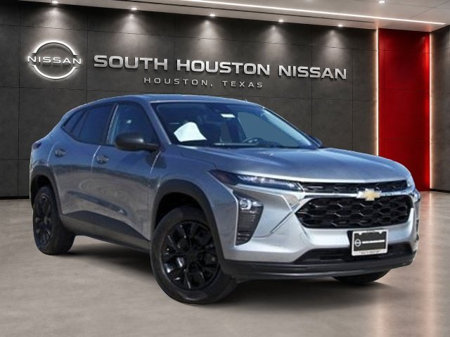 Sterling Gray Metallic Used 2025 Chevrolet Trax LS  in Houston, TX