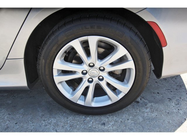 Used 2015 Chrysler 200 Limited in Houston, TX 30 Used 2015 Chrysler 200 Limited in Houston, TX 30
