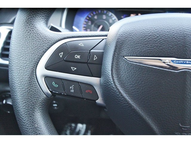 Used 2015 Chrysler 200 Limited in Houston, TX 14