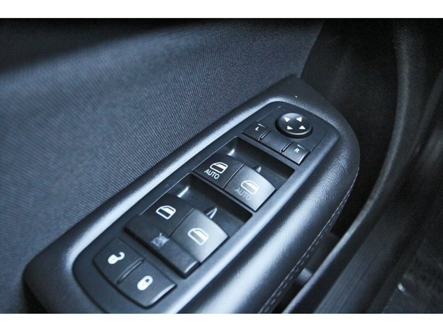 Used 2015 Chrysler 200 Limited in Houston, TX 19