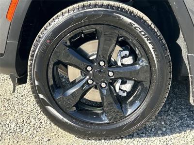 New 2025 Jeep Grand Cherokee L Limited  in Anaheim, CA 9