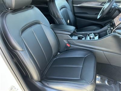 New 2025 Jeep Grand Cherokee Limited  in Anaheim, CA 10