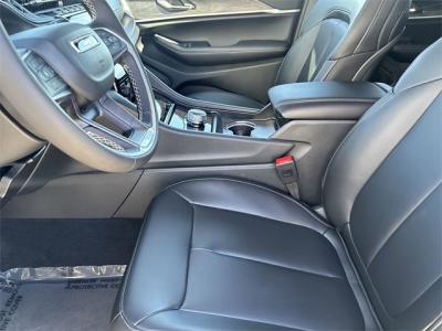 New 2025 Jeep Grand Cherokee Limited  in Anaheim, CA 15