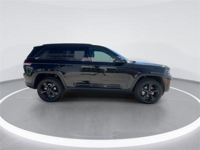 New 2025 Jeep Grand Cherokee Limited  in Anaheim, CA 8