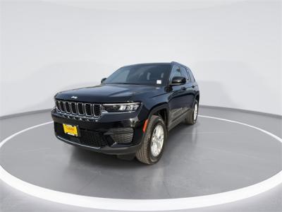 New 2025 Jeep Grand Cherokee Laredo  in Anaheim, CA 3