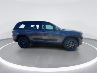 New 2025 Jeep Grand Cherokee Limited  in Anaheim, CA 8